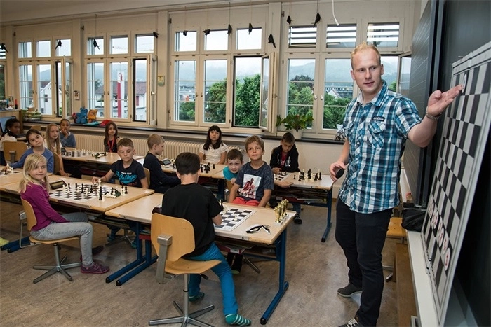 Schach in der Schule: ein Ratgeber für LehrerInnen