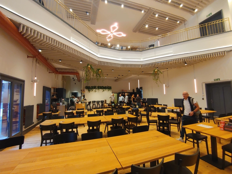 Gestern durfte ich vorab einen Blick in das neue Brettspielcafe DuBischDra in Zürich werfen.Es ist wirklich wunderschön