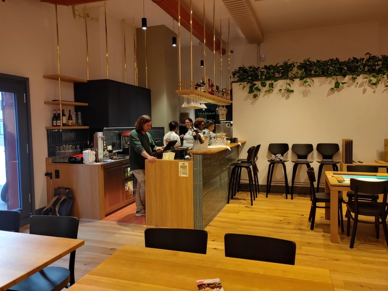 Gestern durfte ich vorab einen Blick in das neue Brettspielcafe DuBischDra in Zürich werfen.Es ist wirklich wunderschön