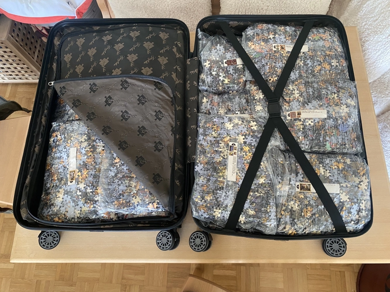 Grösstes Puzzle der Welt - Travel around Art! - Bilderupload von Kunden