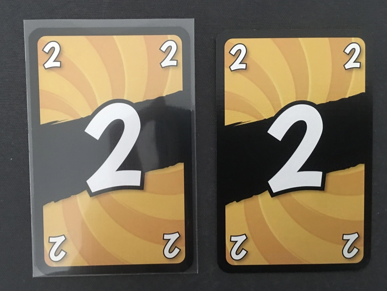 Shield Titan - 100 Sleeves (56 x 87mm) - Bilderupload von Kunden
