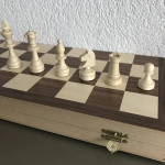 Schachkassette Nussbaum - 37.5cm - Bilderupload von Kunden