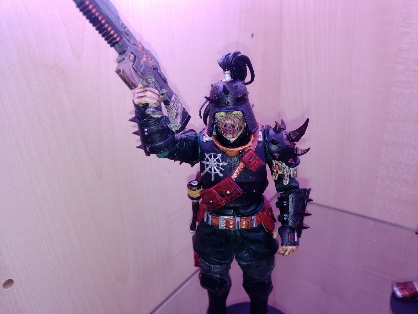 Warhammer 40k - Darktide Traitor Guard (AP) 18 cm - Customer image upload