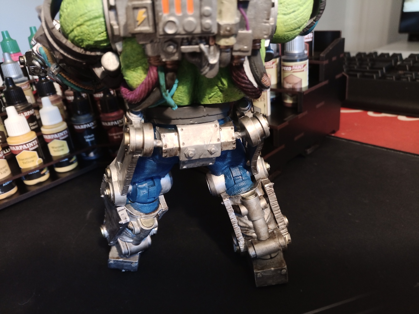 Warhammer 40k Actionfigur Ork Big Mek (Artist Proof) 30 cm - Customer image upload
