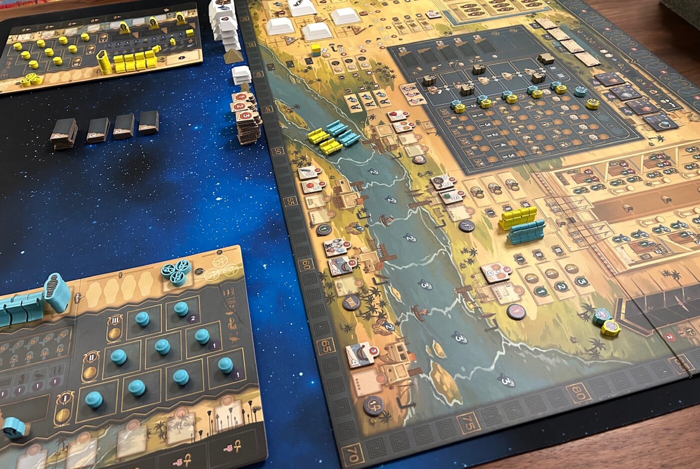 Men-Nefer - EN/ES - Customer image upload