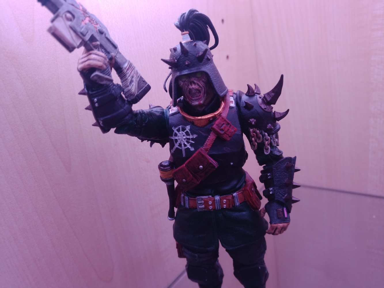 Warhammer 40k - Darktide Traitor Guard (AP) 18 cm - Customer image upload
