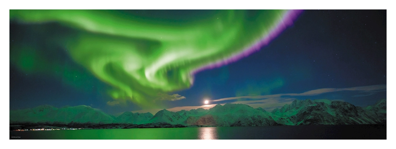 Polar Light - Lyngenfjord Norway