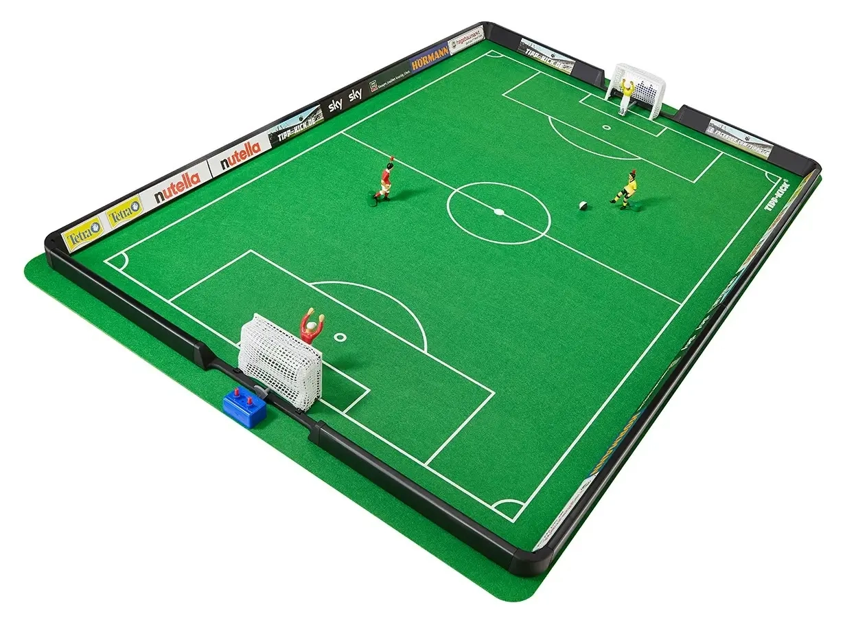 TIPP-KICK Cup mit Bande