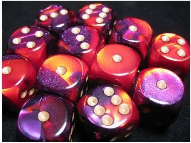 Dice Sets Purple-Red/Gold Gemini 16mm d6 (12)