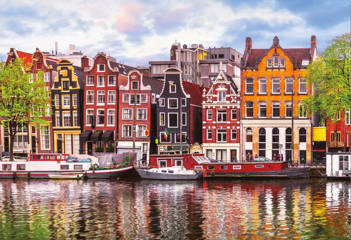 Dancing houses - Amsterdam