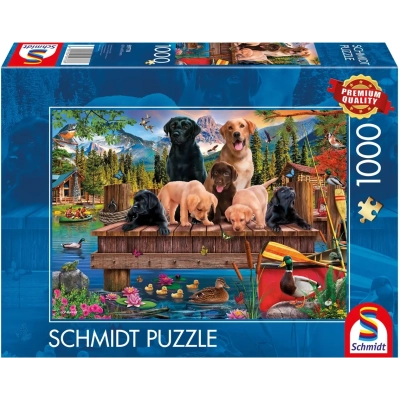 Hundefamilie am See