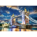 Tower Bridge in London bei Nacht