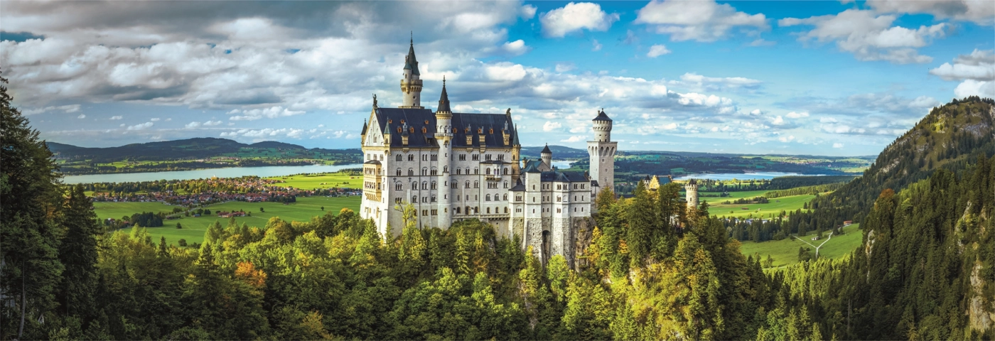Schloss Neuschwanstein mit Wolken