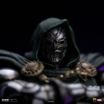Doctor Doom Infinity Gauntlet Diorama Deluxe Art Scale 1/10