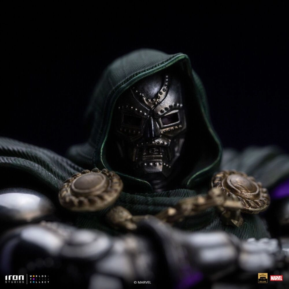 Doctor Doom Infinity Gauntlet Diorama Deluxe Art Scale 1/10