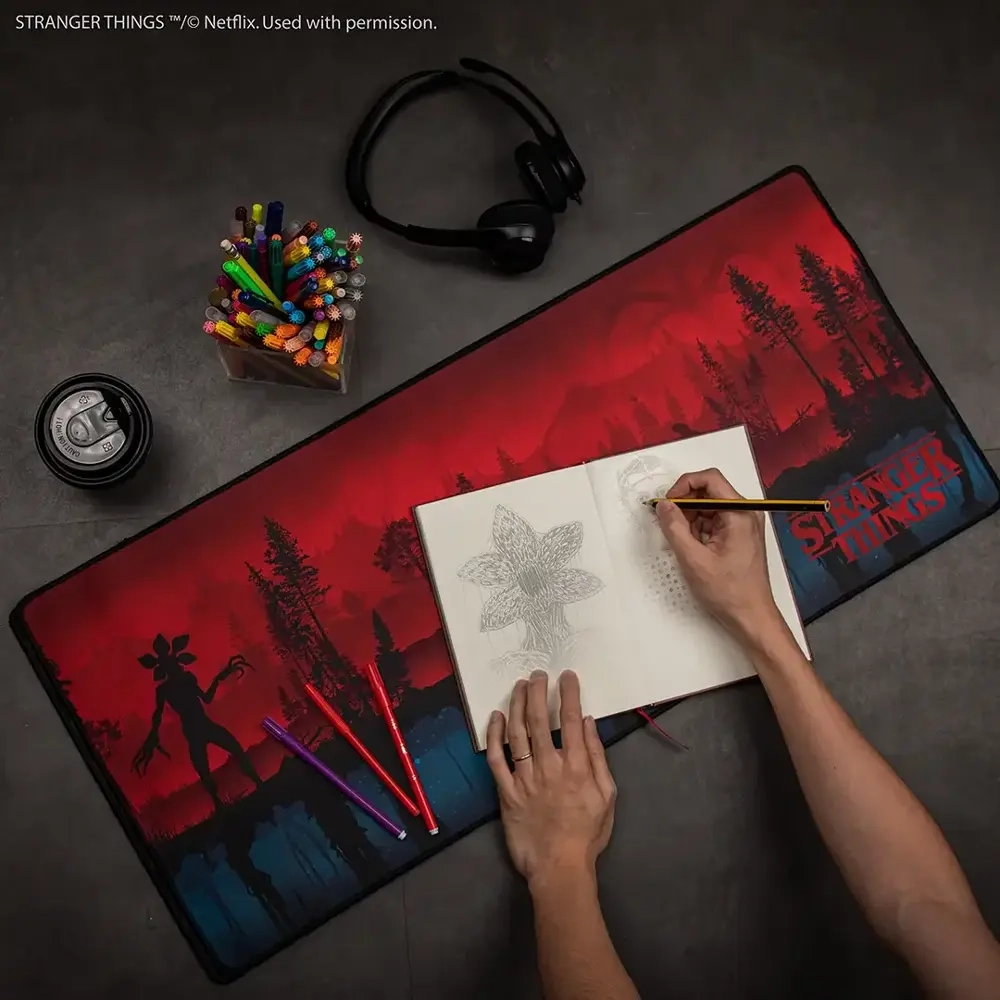 Upside Down Desk Mat - Stranger Things