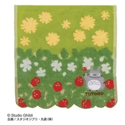 Mini Towel Totoro Flowers & Stawberries 25x25 cm - My Neighbor Totoro