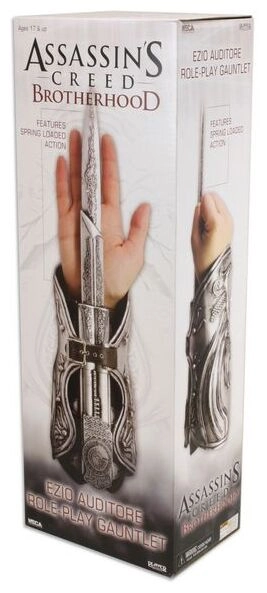 Assassin's Creed 2 - The Hidden Blade of Ezio Auditore - Role-Play Gauntlet Replica