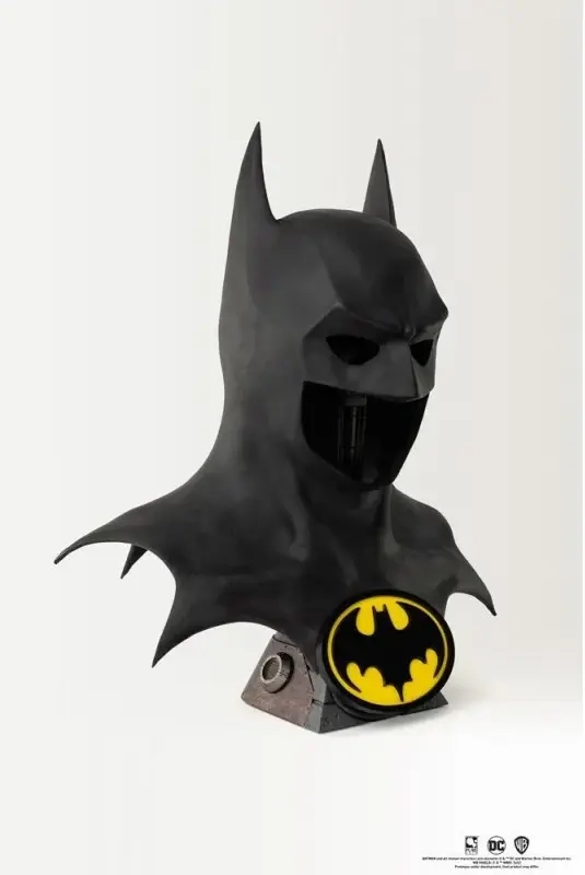 Pure Arts - Batman 1:1/ Cowl Replica