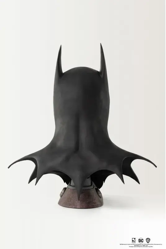Pure Arts - Batman 1:1/ Cowl Replica