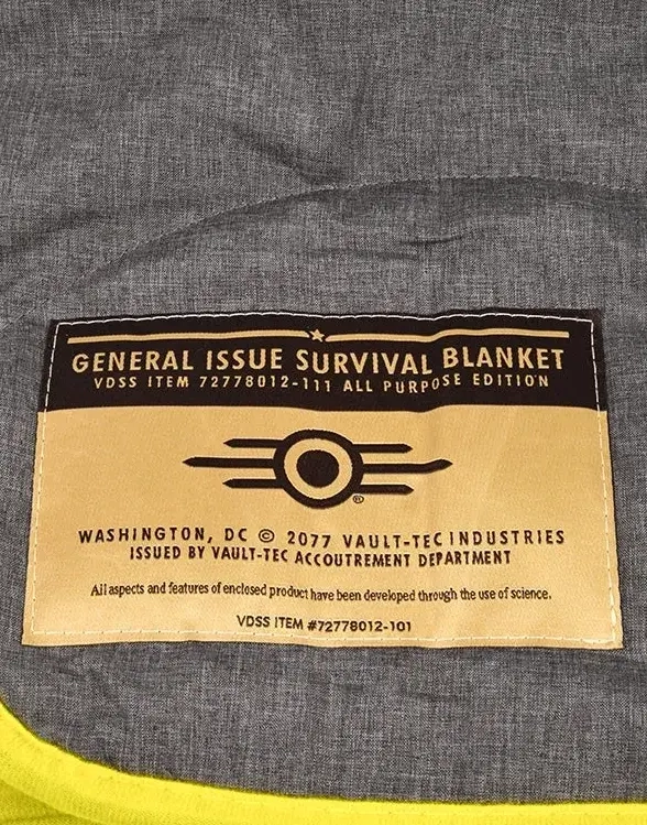 „Vault Tec“ General Issue Survival Blanket