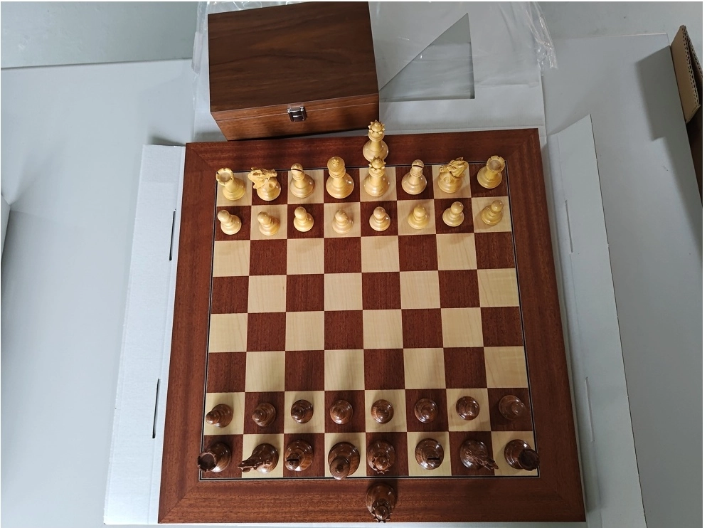 Schachspiel Fantastico - Mahagoni 55cm (Leichte B-Qualität)