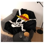 One Piece Flanell-Fleecedecke 150 x 200 cm