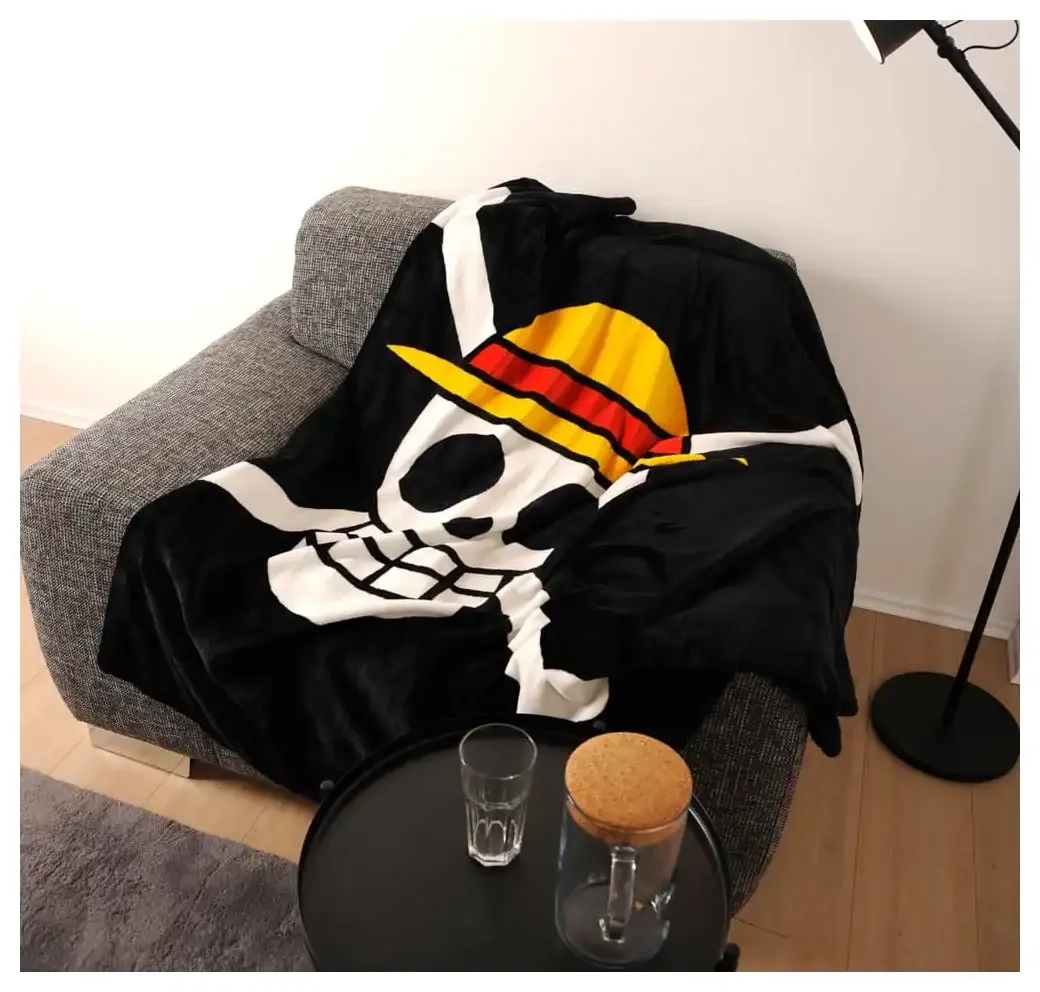 One Piece Flanell-Fleecedecke 150 x 200 cm