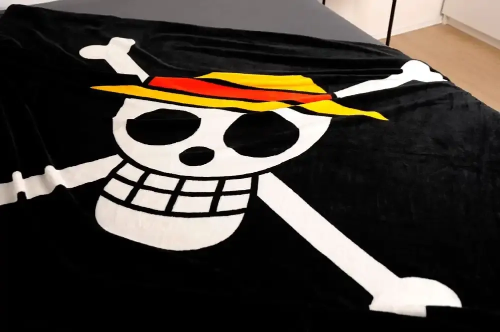 One Piece Flanell-Fleecedecke 150 x 200 cm