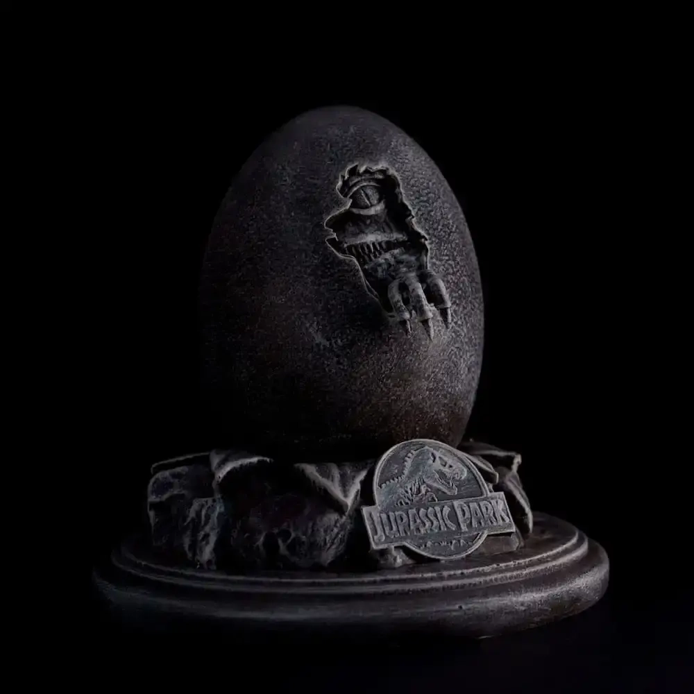 Jurassic Park Replikas 30th Anniversary Replica Egg & John Hammond Cane Set