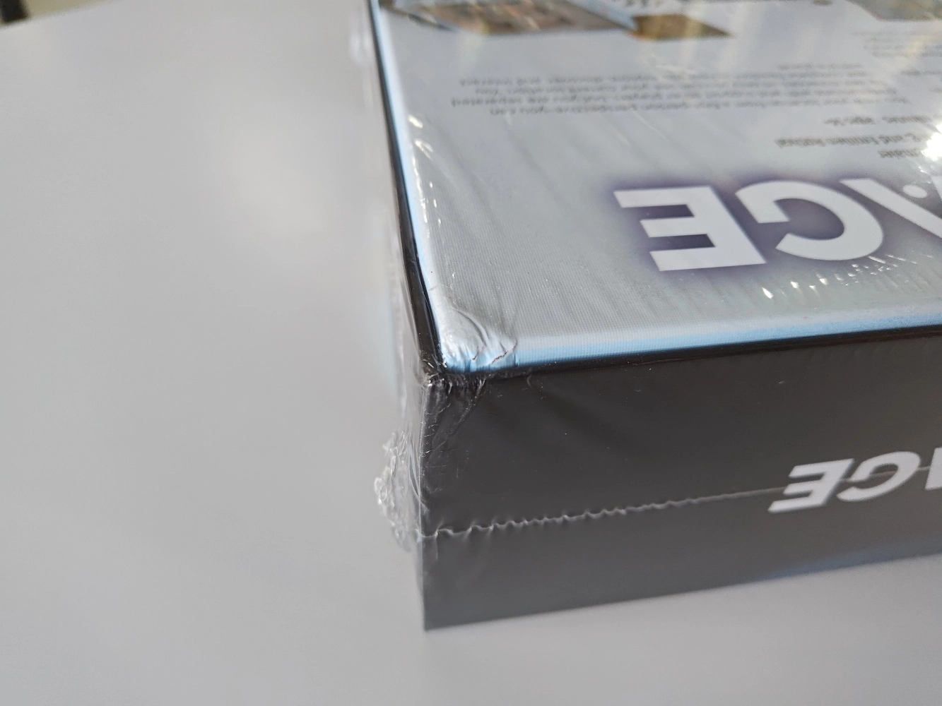 Vantage - EN (Leicht defekte Verpackung)