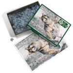 Wolf im Winterwald