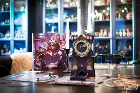 Queen by Midnight - EN