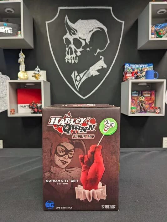 DC Hand Statues Harley Quinn Puddin' Pop: Gotham City Grit Statue