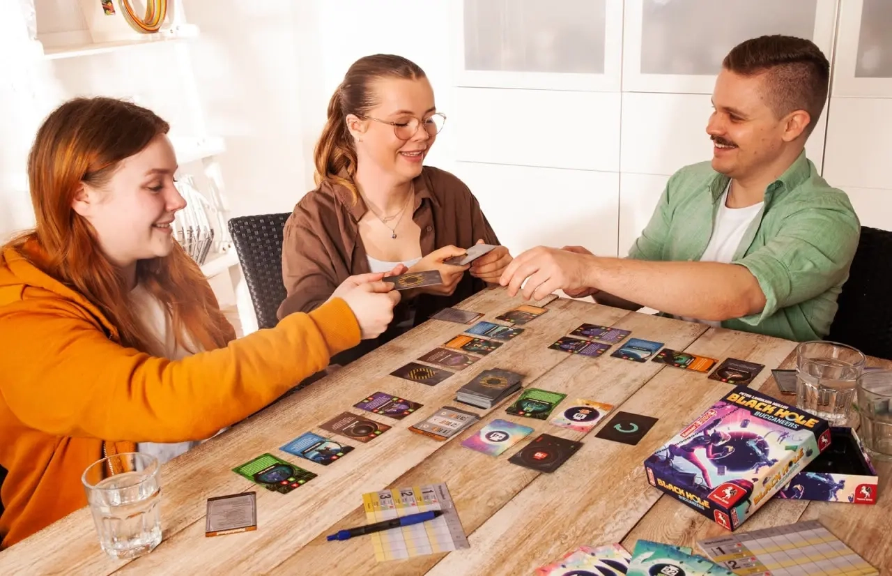 Black Hole Buccaneers