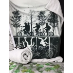 Stranger Things Wurfdecke Black & White 100 x 150 cm