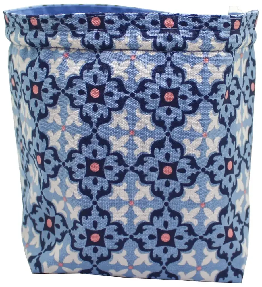 Azulejo Blue Mosaic ARU of Holding Accessory & Dice Bag