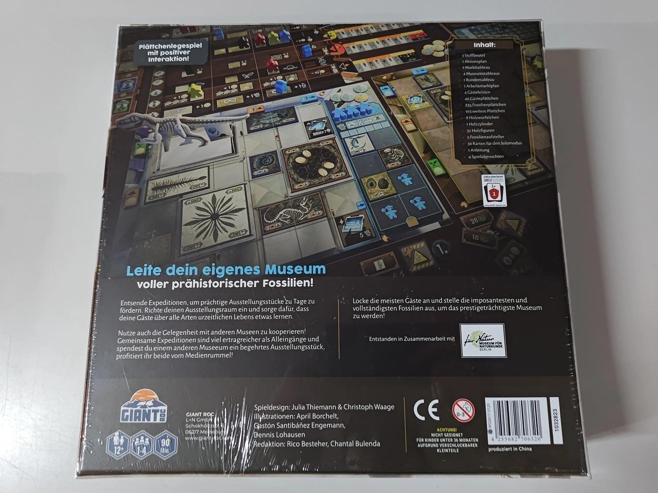 Fossilium - DE (Leicht defekete Verpackung)