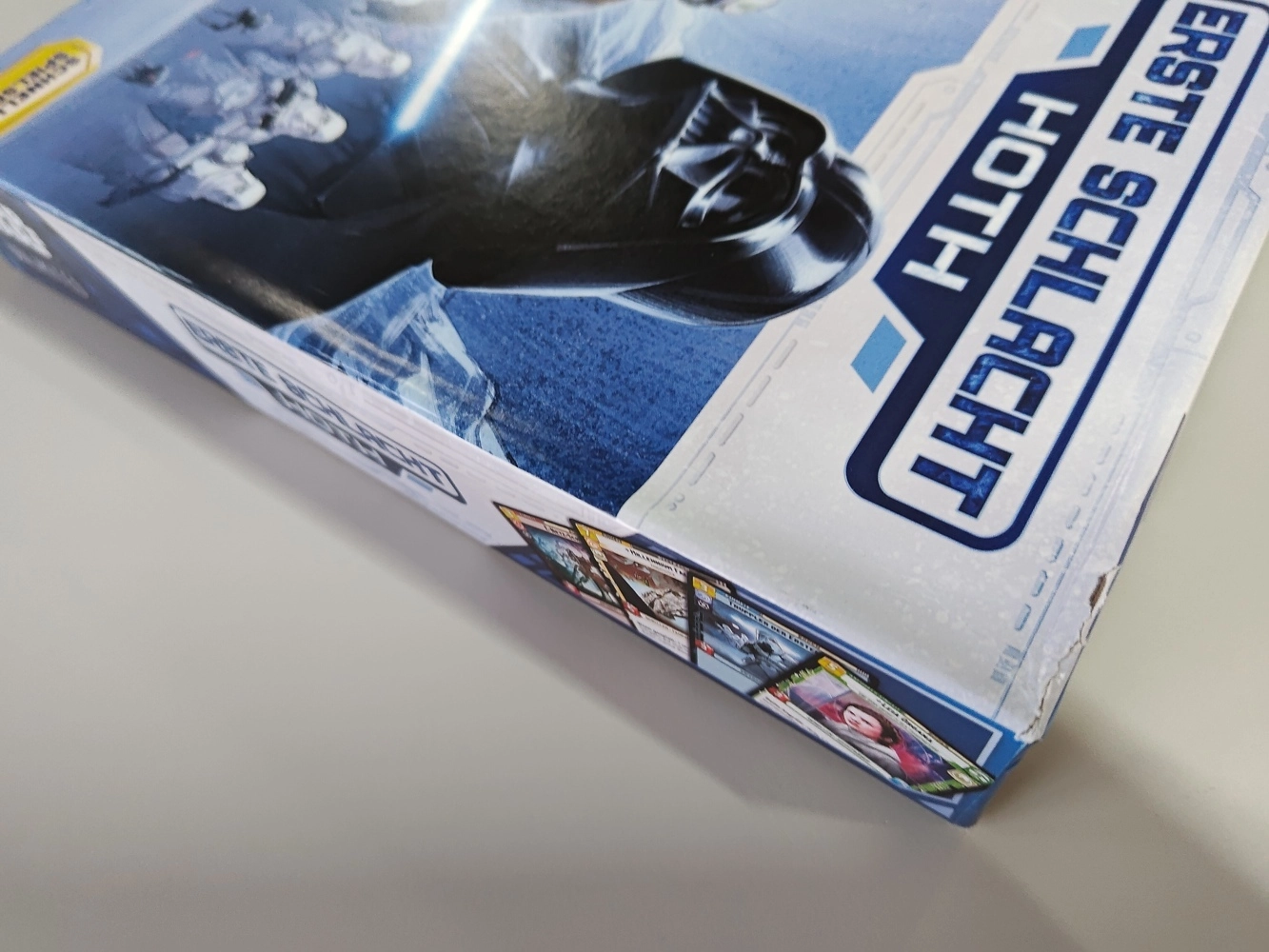 Star Wars: Unlimited – Erste Schlacht: Hoth (Leicht defekte Verpackung)