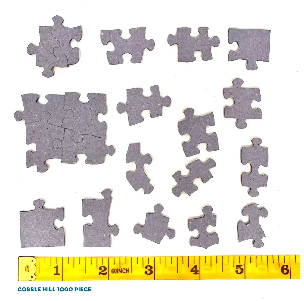 Süsse Hunde im rostigen Pickup