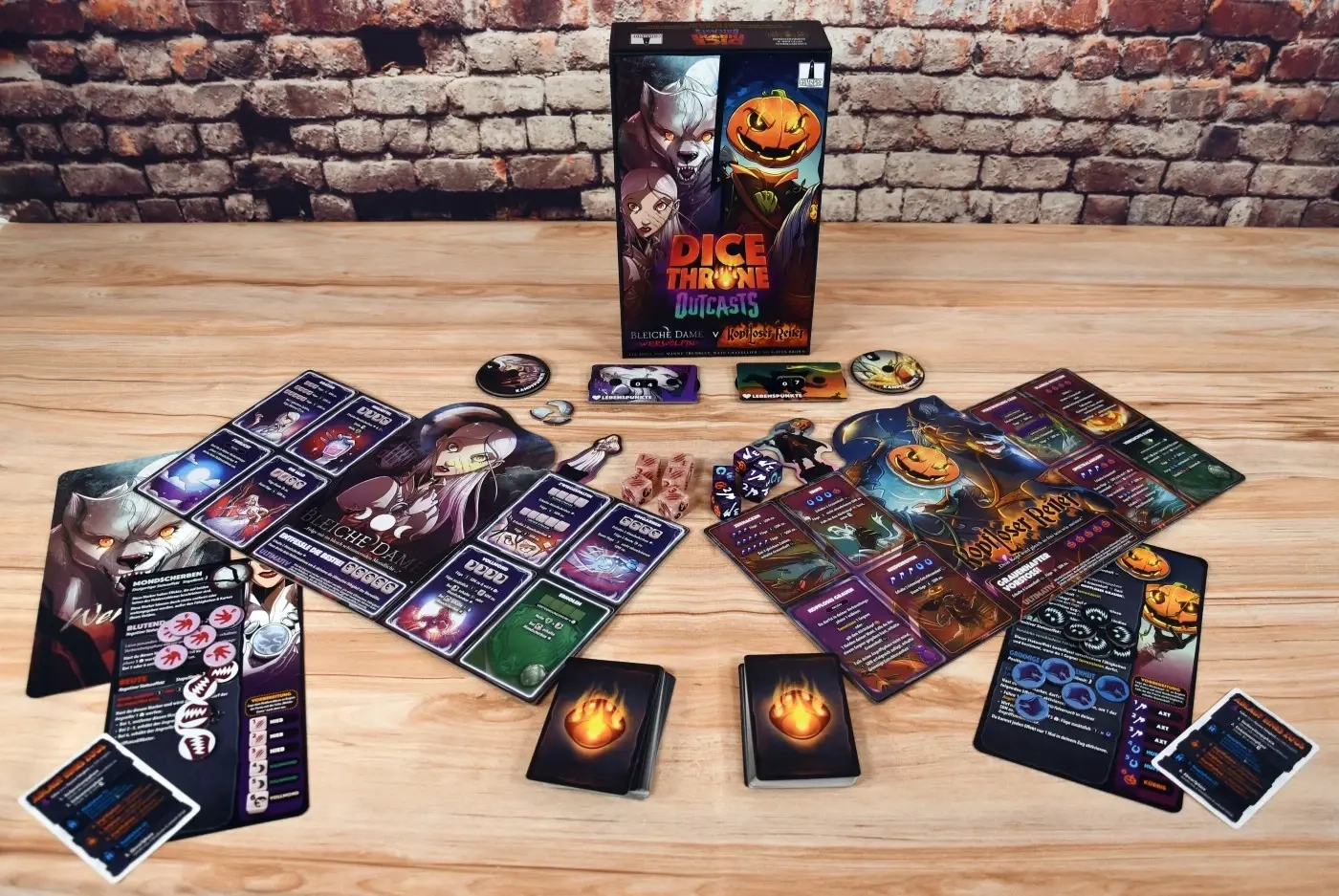 Dice Throne - Outcasts: Bleiche Dame vs. Kopfloster Reiter - DE