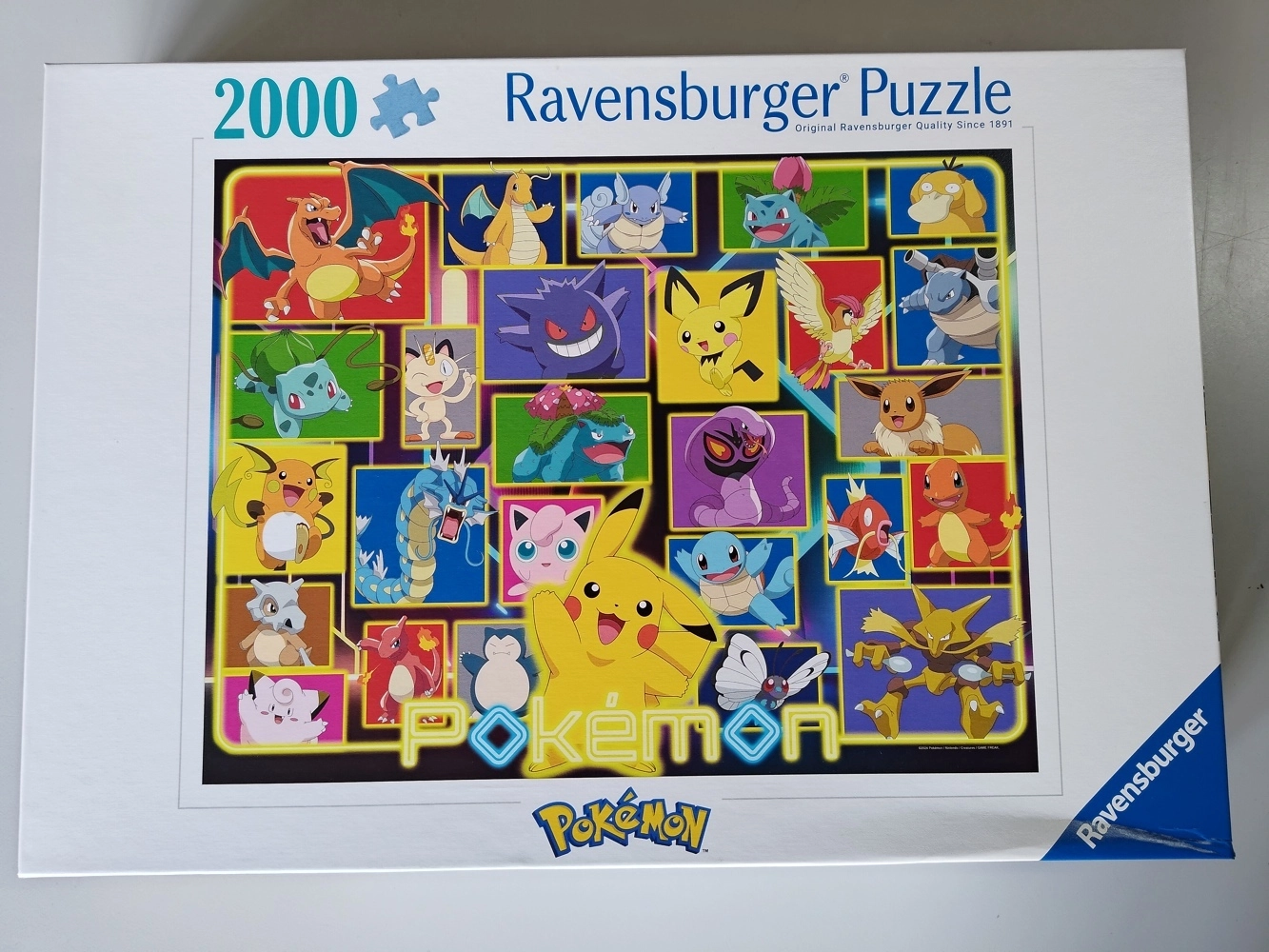 Leuchtende Pokémon (Leicht defekte Verpackung)