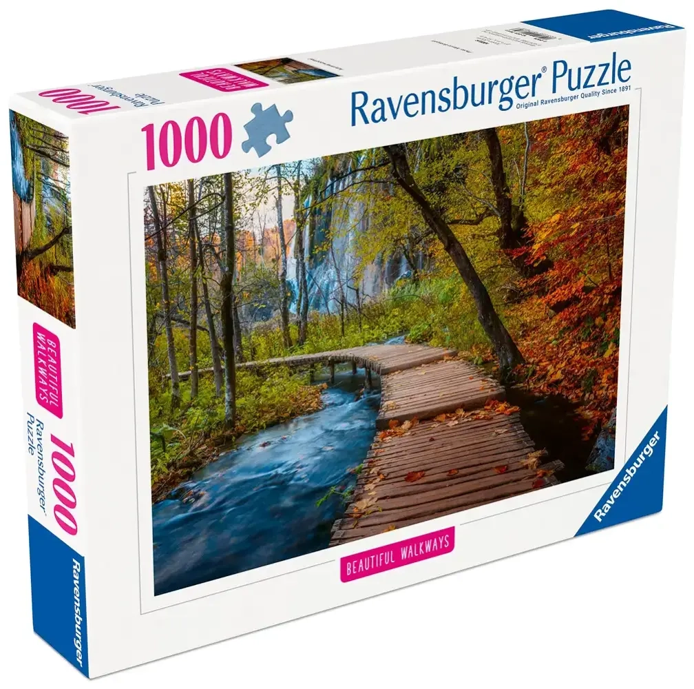 Herbstlicher Waldweg
