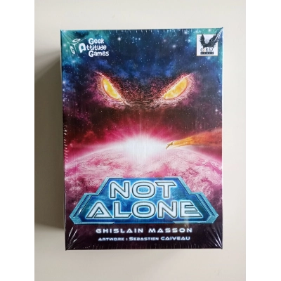 Not Alone (beschädigte Schachtel)