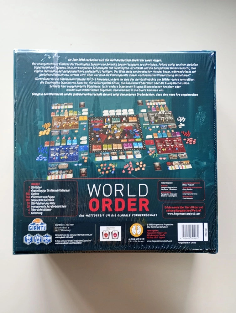 World Order - DE (beschädigte Box)