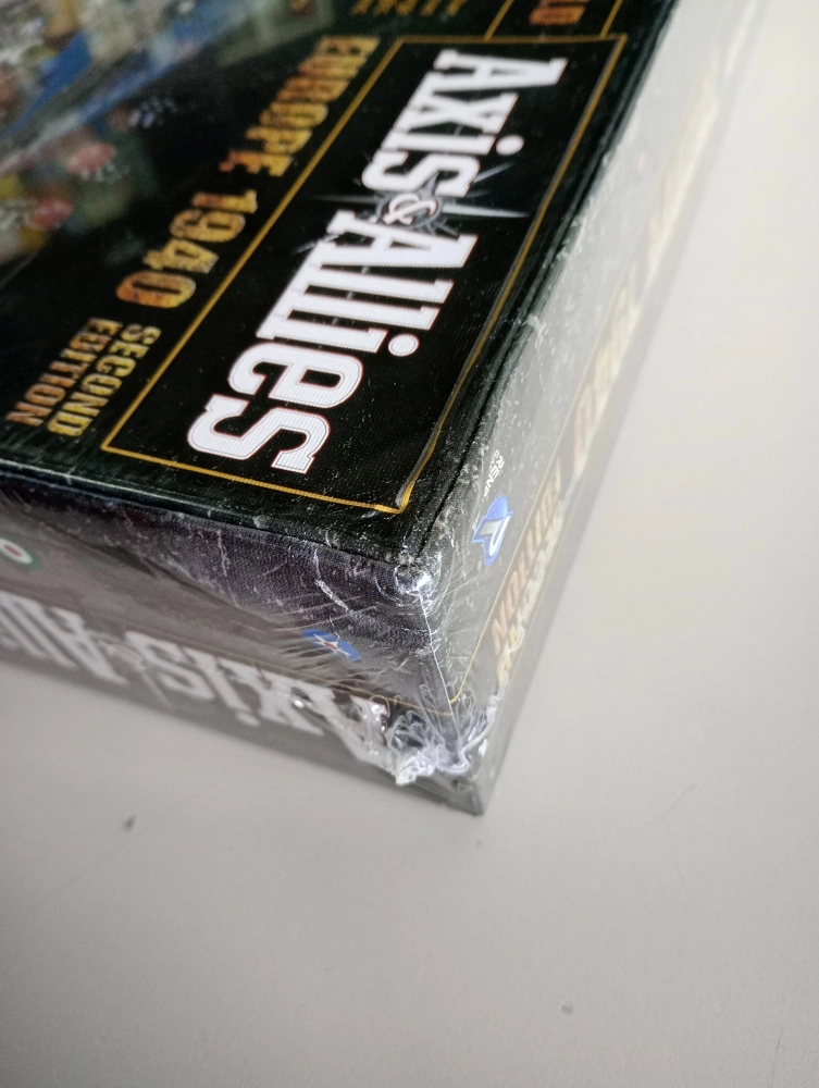 Axis & Allies Europe 1940 - 2. Edition - EN (beschädigte Schachtel)