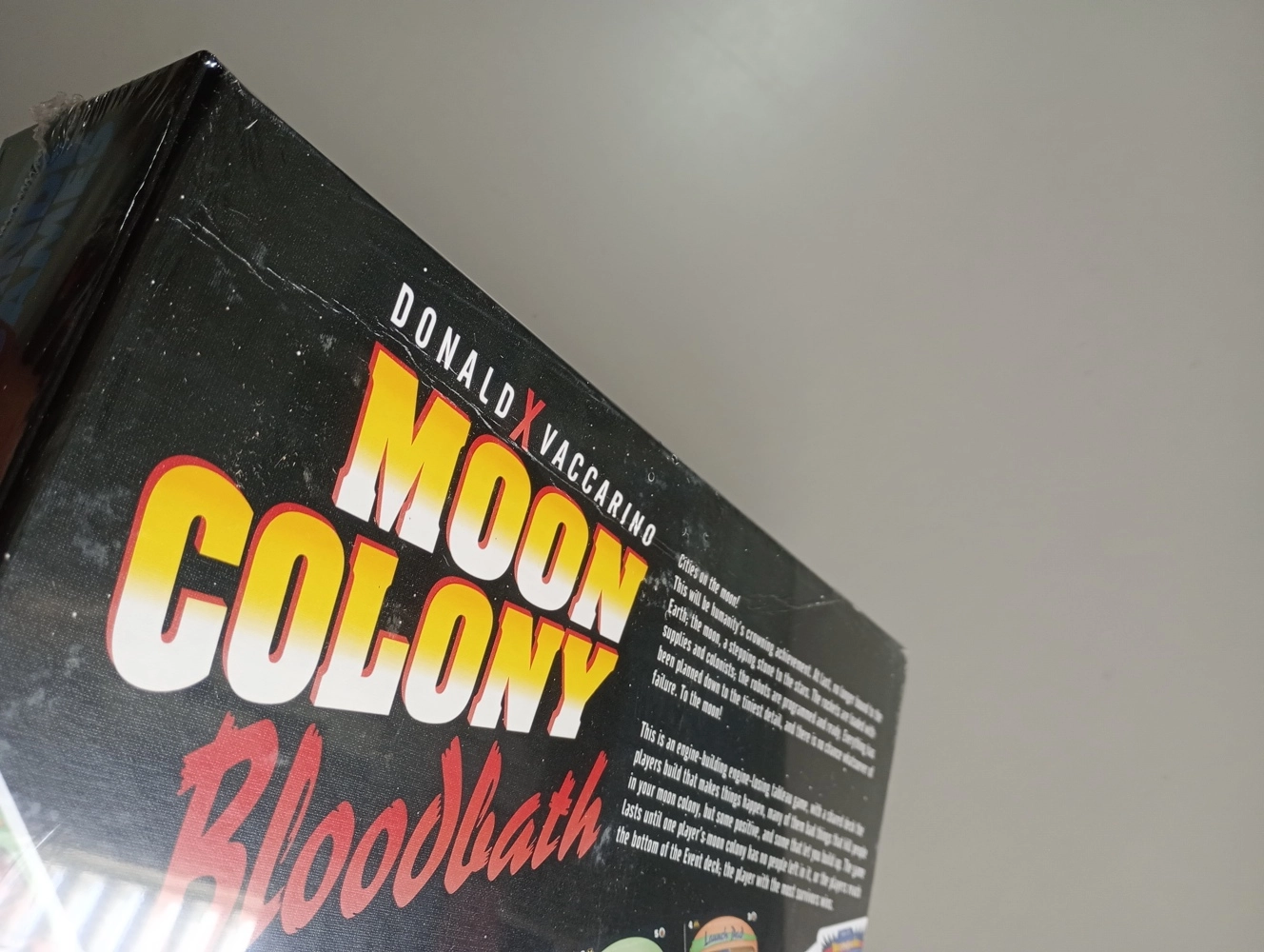 Moon Colony Bloodbath - EN (Dellen im Schachtelboden)