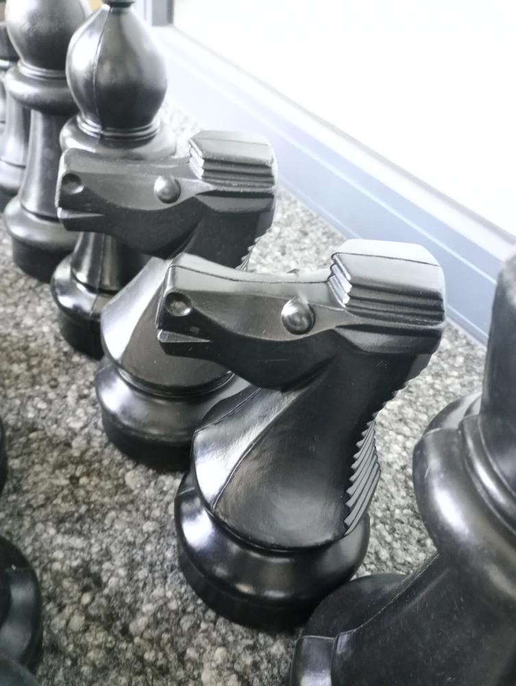 Gartenschach DE [klein] (Figuren mit Gebrauchsspuren)