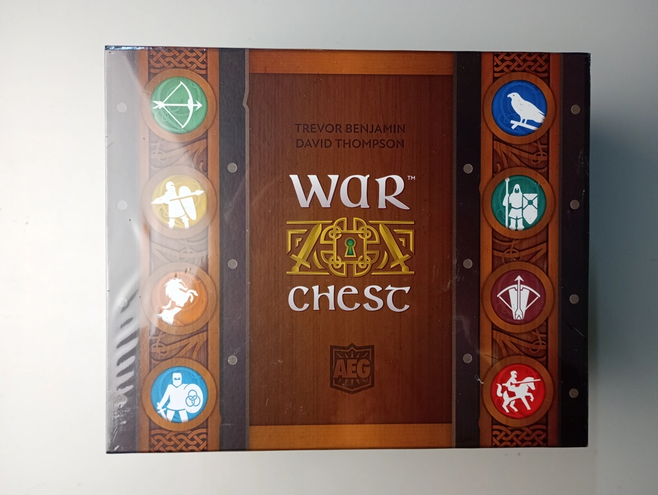 War Chest - EN (gequetschte Ecke)