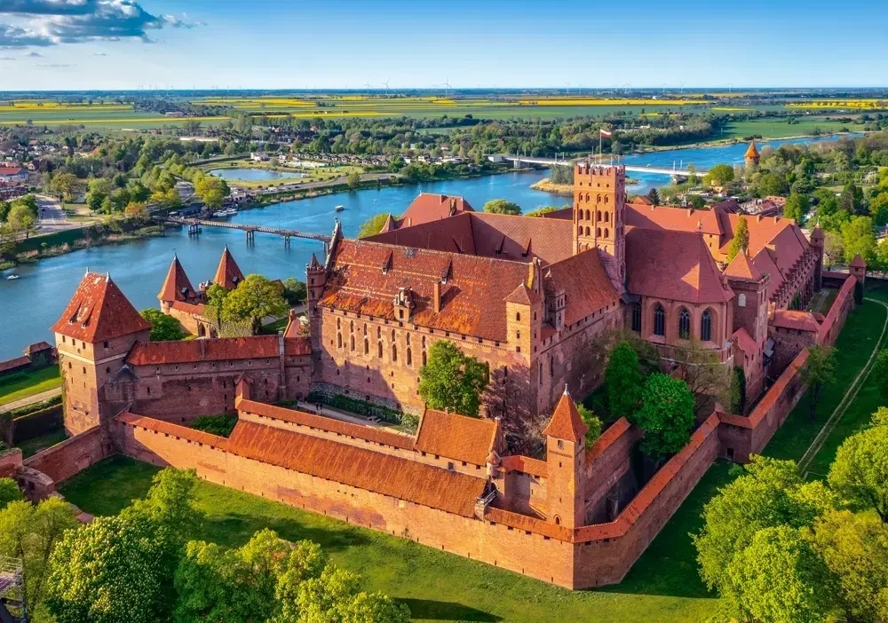 Blick auf die Marienburg, Polen - 500 Teile